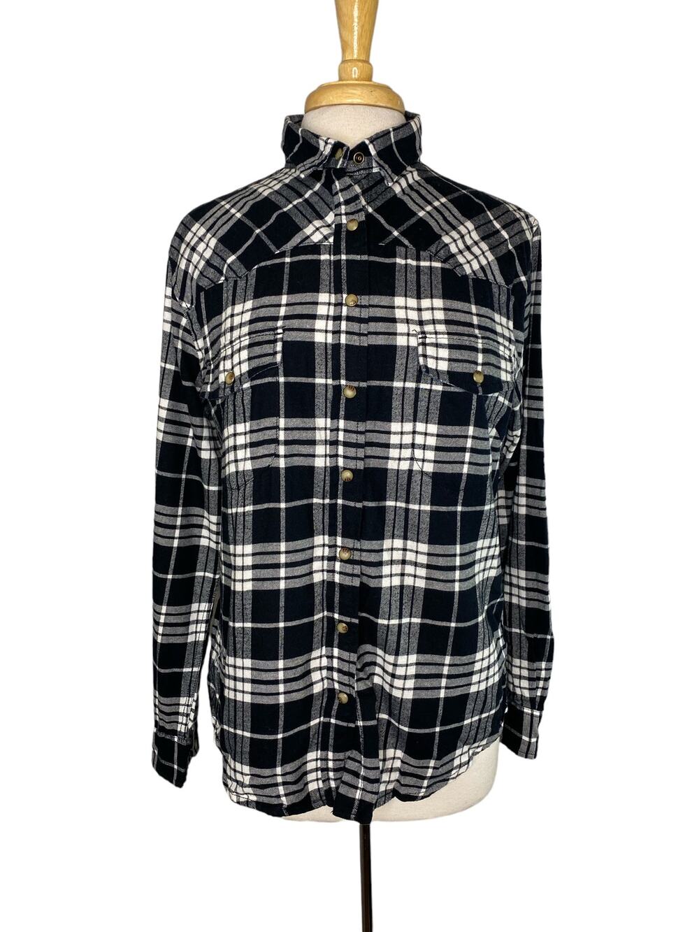 JACHS GIRLFRIEND Bea Black White Plaid Flannel Shirt Size Medium Womens Snaps